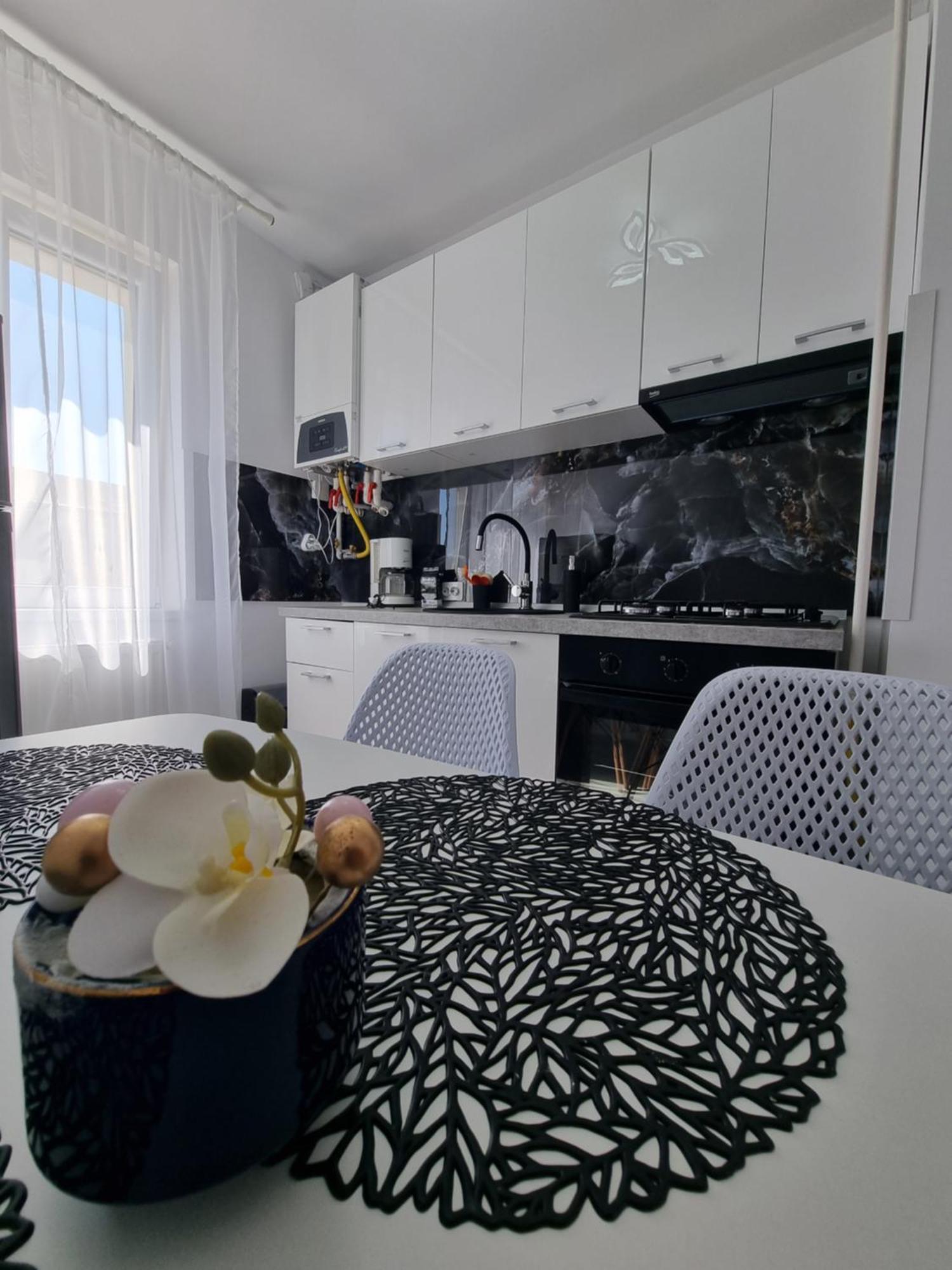 Apartament Central Pe Pietonala Nr2 Hunedoara Dış mekan fotoğraf