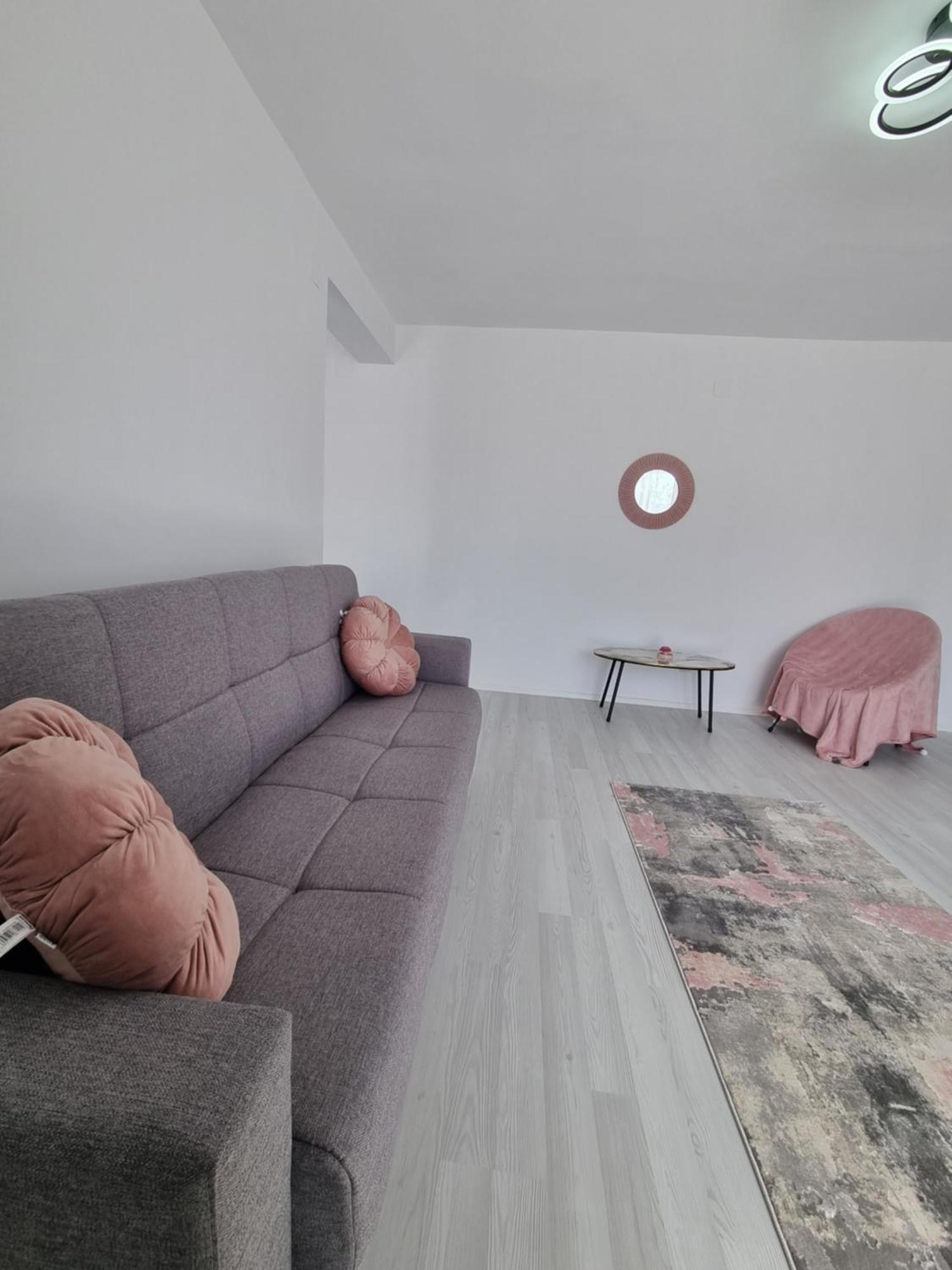 Apartament Central Pe Pietonala Nr2 Hunedoara Dış mekan fotoğraf